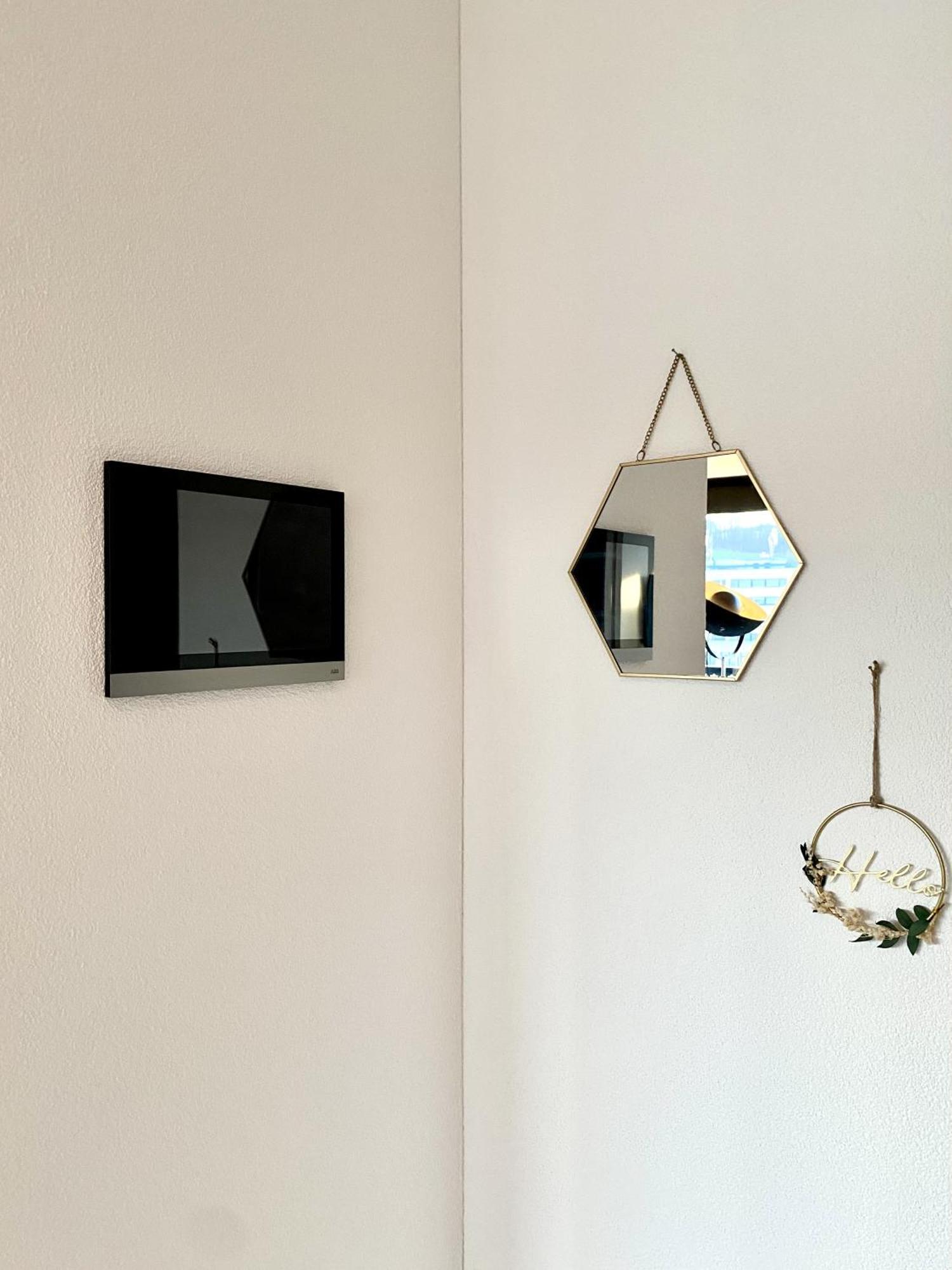 Glad Spot: Zurich - Central - Design - Netflix מראה חיצוני תמונה